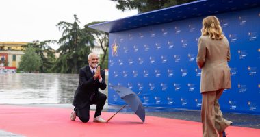 “Vëlla” Rama pret në gjunjë ‘motrën’ Meloni/ Batuta e kryeministres së Italisë: E bën që të jetë i gjatë sa unë