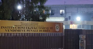 Kontroll i befasishëm në burgun e Durrësit/ Sekuestrohen 10 aparate celularë, përdoreshin nga të dënuarit në qeli