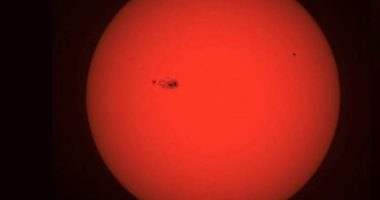 Shfaqet një njollë e madhe në diell, çfarë do të thotë kjo për Tokën