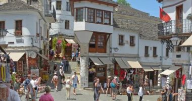 Rama ndan artikullin e medias së huaj për Gjirokastrën: Destinacion në fokus i udhëtimeve unike
