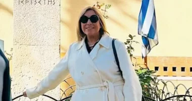 Zbardhet vrasja e noteres, mediat greke: Autorë 3 shqiptarë, tentuan ta grabisnin