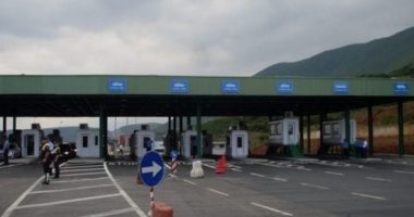 Morinë/ Gjatë kontrollit iu gjetën mbi 14 mijë euro të padeklaruara, procedohet i riu