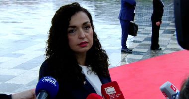 Osmani, e pakënaqur me BE/ Presidentja e Kosovës: Brukseli po mbron ata që shkojnë në Moskë