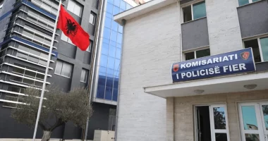 Shpërthim me tritol në Fier, dëmtohet dera e një subjekti