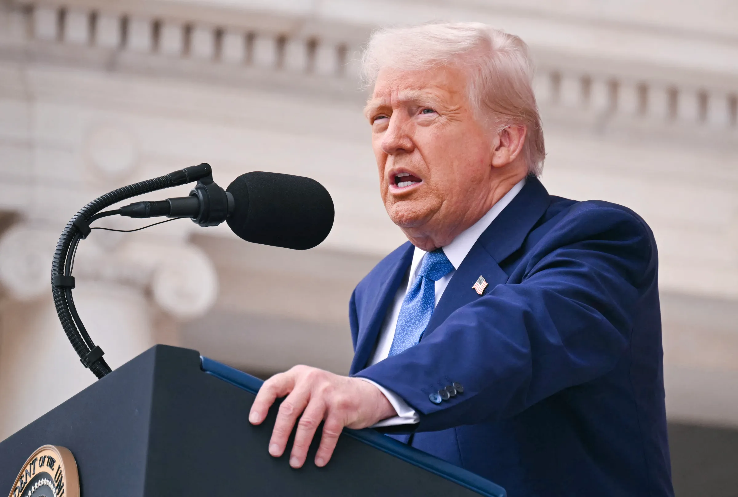 Masat kundër emigracionit, Trump vendos kuotën për të arrestuar tre mijë persona në ditë