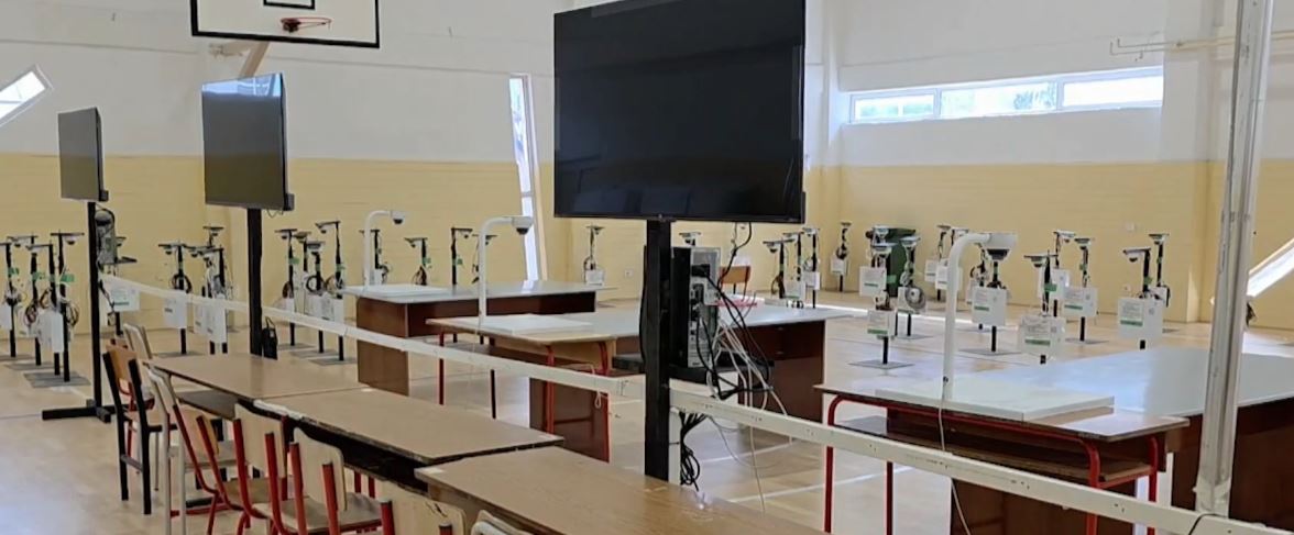 Mbërrin baza materiale në Fier/ Në 9 KZAZ, kamera dhe ekrane për rrjetin monitorues