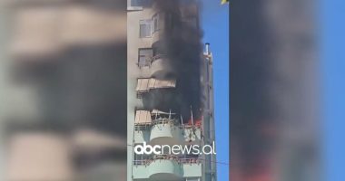 VIDEO/ Përfshihet nga flakët një apartament në Tiranë