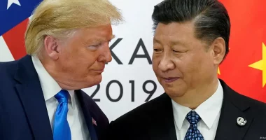 “Lufta” tregtare/ Trump: Të hënën bisedime me Kinën për tarifat doganore