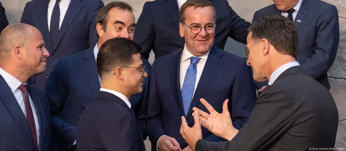 NATO bie dakord për një program gjigant armatimi
