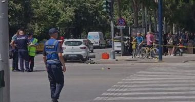 Aksidenti në Tiranë/ Automjeti përplas dy monopatina, tre të mitur përfundojnë në spital