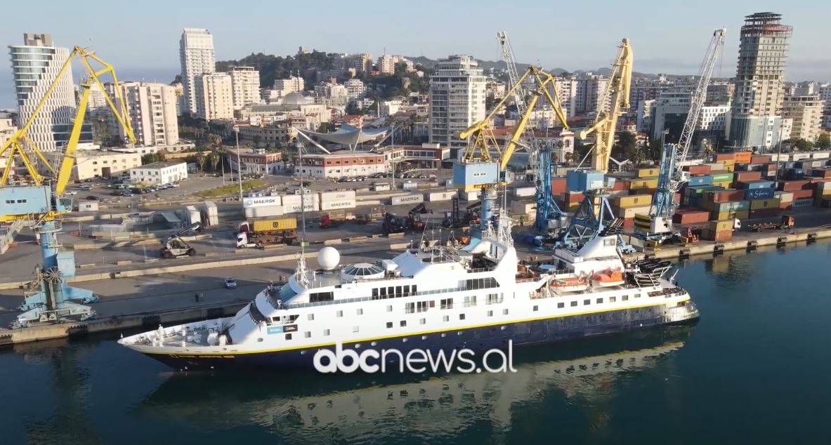 Kroçera luksoze në Durrës/ “National Geographic Orion” sjell 100 turistë nga SHBA