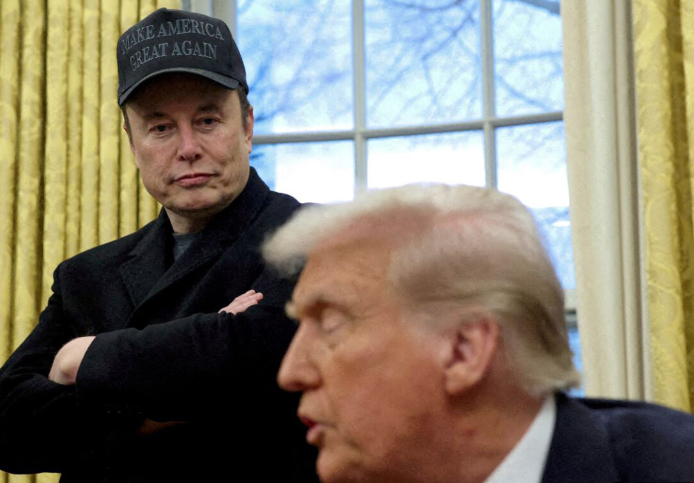 Musk kundër Trump/ Miliarderi-amerikanëve: Doni një parti që t’ju përfaqësojë