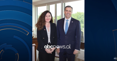 Shefja e SHISH takon kreun e CIA/ SHBA, Ratcliffe pret Vlora Hysenin. Diskutime për sigurinë rajonale