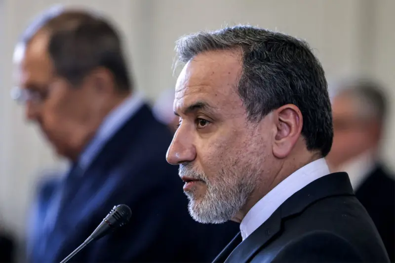 Ministri i Jashtëm i Iranit në Kremlin: Diskutime me Putinin mbi kërcënimet e përbashkëta, por pa pritshmëri për ndihmë ushtarake