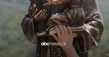 Pelegrinazhi i Kishës së Laçit/ Mbyllen 13-të të martat e Shna Ndout, mijëra besimtarë në vendin e shenjtë