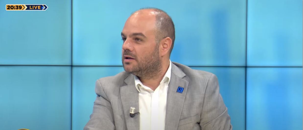 Kufizimi i kredive për shtëpi, Pipiria: Efekt psikologjik në treg, mungesa e komunikimit krijon pasiguri