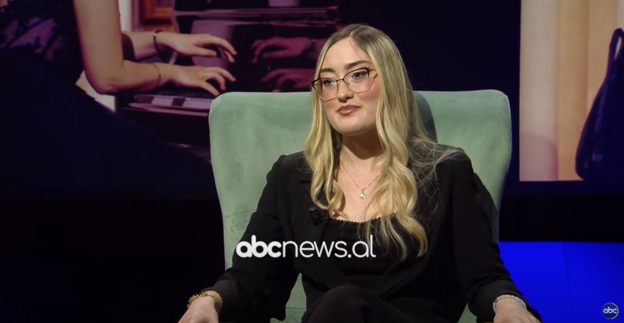 “E rritur mes tingujve të violinës, por zgjodha pianon më dukej e veçantë”, rrëfehet mbesa e Sandër Prosit, Rejsi Prosi