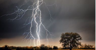 EMRI/ Rrufeja vret 65-vjeçarin në Kolonjë