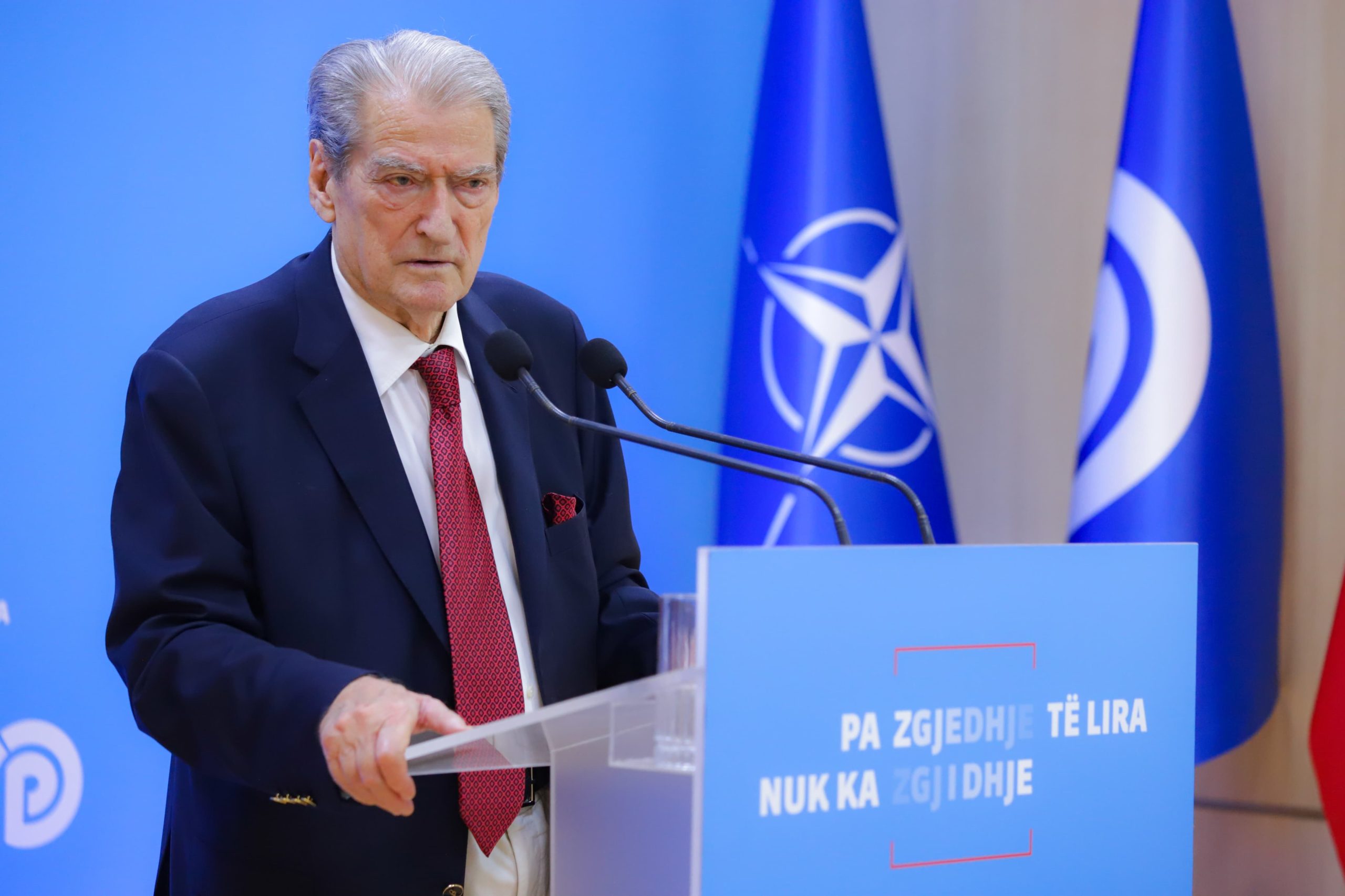 Berisha kujtohet për Metën/ Zgjaten hetimet për ish-Presidentin, Doktori: Është hero