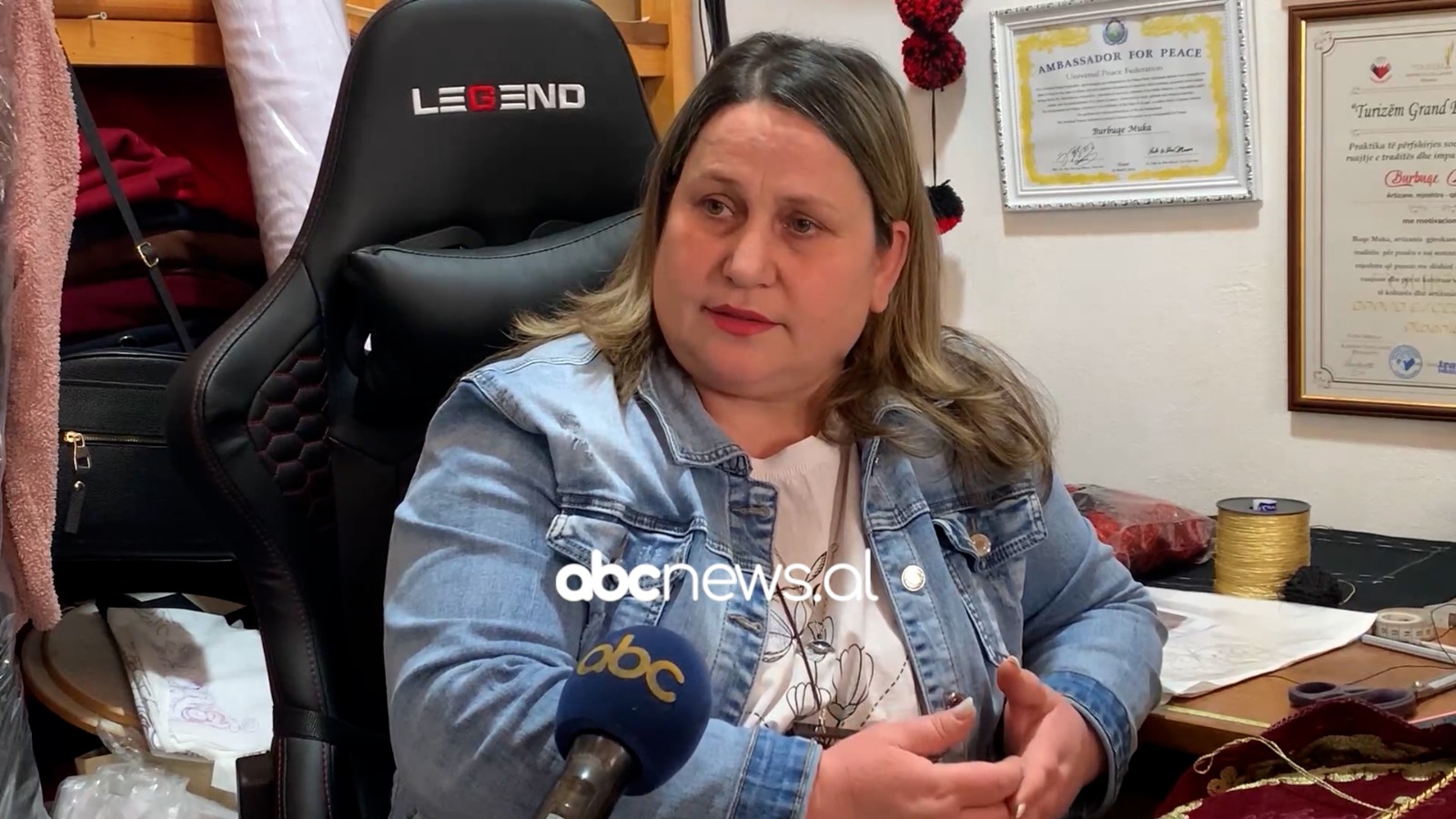 Ripërtëritja e veshjeve popullore/ Qëndistarja e Gjirokastrës dhe trashëgimia e kostumeve