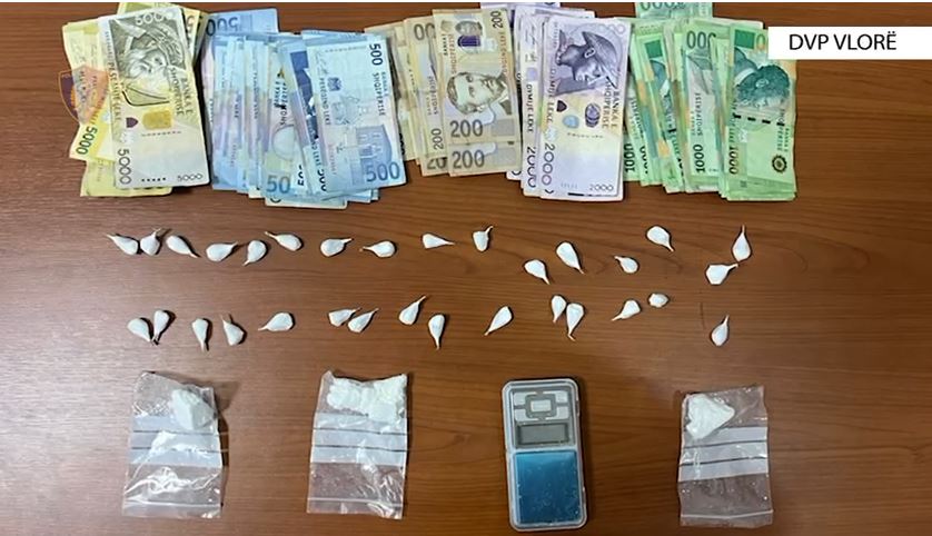Operacioni ‘Reset’ në Dhërmi/ Sekuestrohen 126 doza kokainë, pranga shitësit 46 vjeçar