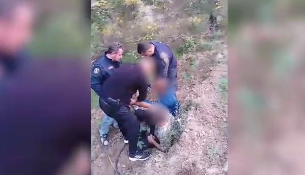 Parcelë me drogë/ Mallakastër, asgjesohen mbi 1800 fidanë kanabis, pranga dy personave