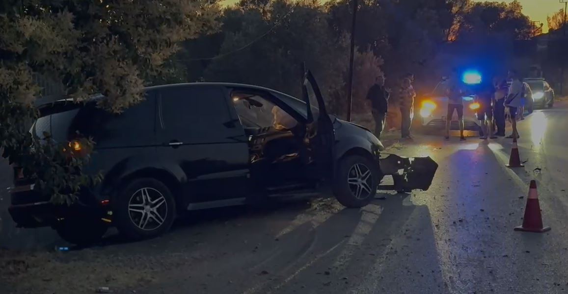Aksident në Fier-Cakran/ Përplasen dy automjete, disa të plagosur