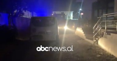 VIDEO/ Përfshihet nga flakët kati i parë i një pallati në Durrës