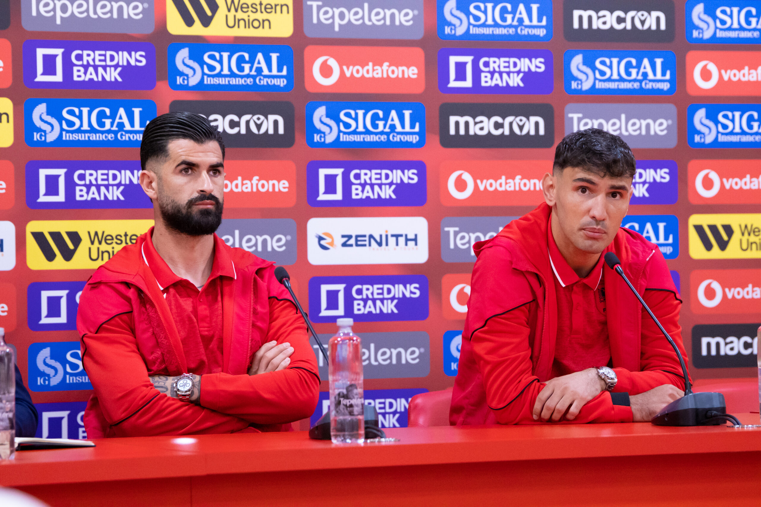 Shqipëria luan futboll/ Hysaj dhe Laçi: Kundër Serbisë kërkojmë fitoren, mendojmë për fushën
