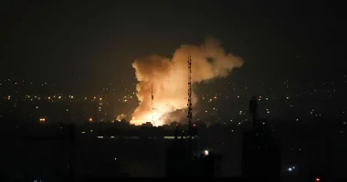 Tensionet në rritje/ Reuters: Ushtria amerikane po zhvendos avionë luftarakë në Lindjen e Mesme