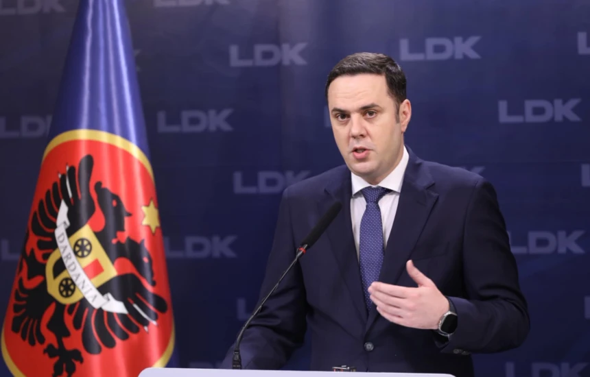 “Ngërçi” politik në Kosovë, Abdixhiku prezanton planin: Duhet të formohet qeveri tranzitore