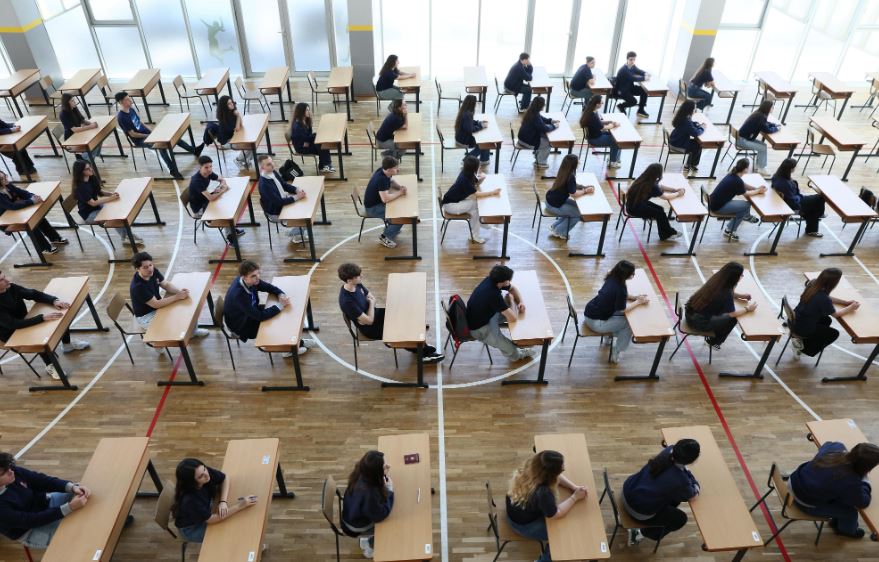 Matura Shtetërore/ Publikohen rezultatet e provimit të Gjuhës Shqipe dhe Letërsisë