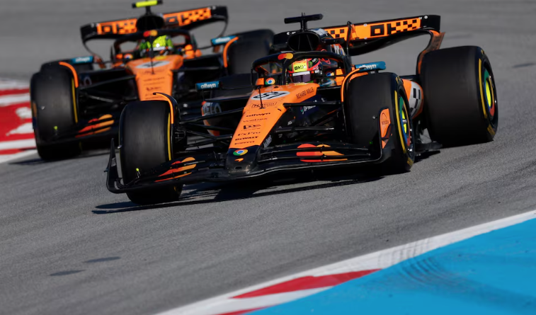 McLaren dominon në Spanjë/ Formula 1, Piastri fiton në pistën e Barcelonës, Verstappen në vendin e 10-të