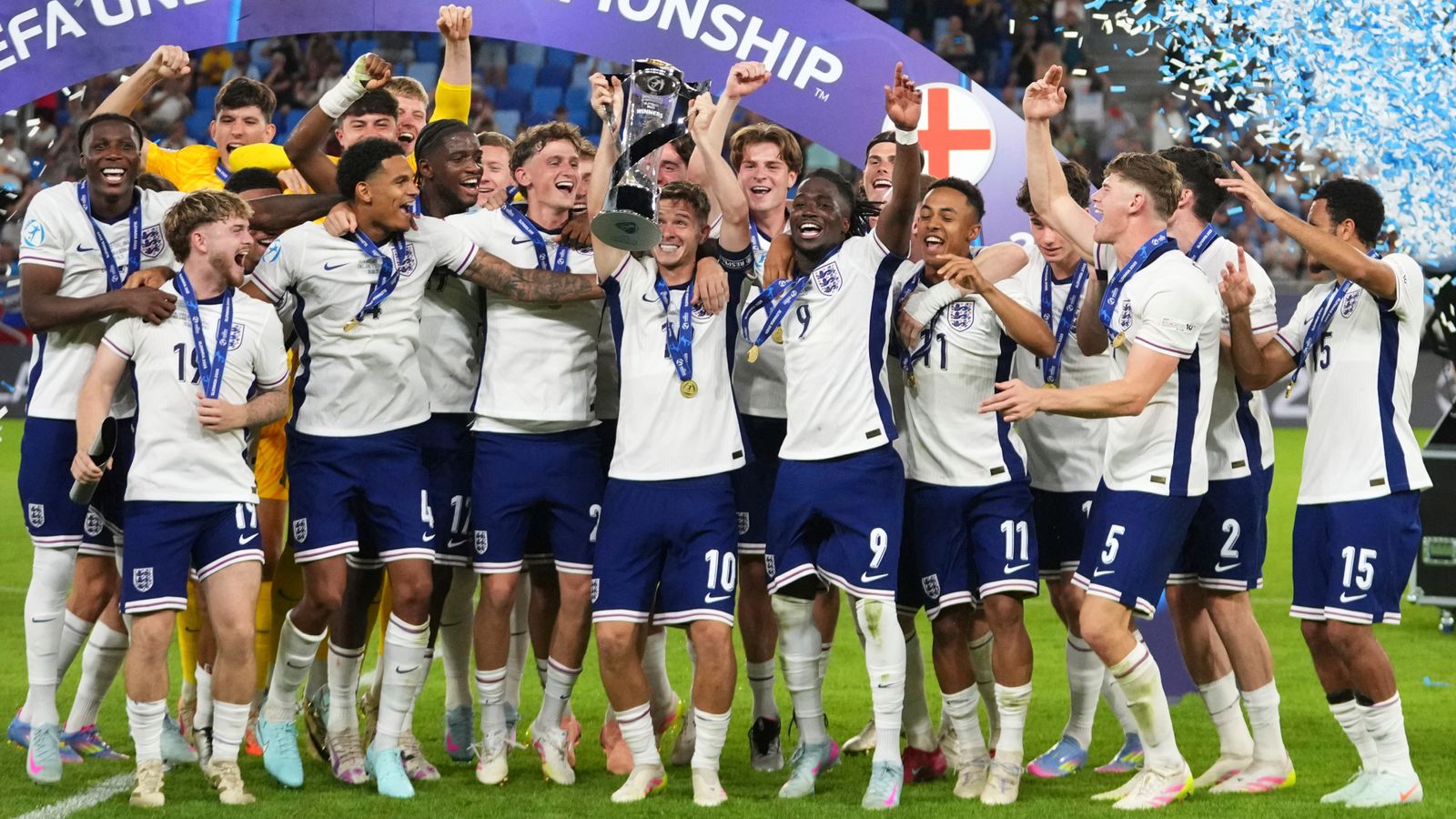 Anglia U21, kampione e Europës/ “Luanët e rinj” mundin Gjermaninë U21 3-2 në finale