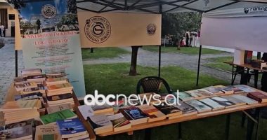 “Libri t’ ban të lirë”/ Hapet panairi i librit nga famullia katolike e Shkodrës