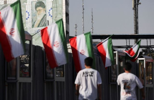 Reuters: Irani mund të sulmojë bazat amerikane në Lindjen e Mesme