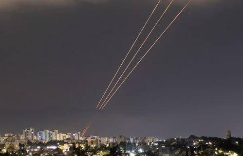 Sulmi, kundërpërgjigjet Irani/ Lëshon mbi 100 dronë drejt Izraelit