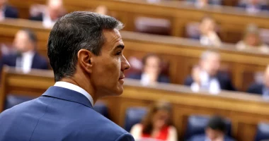 Sanchez paralajmëron masa drastike kundër korrupsionit: S’do tërhiqem nga detyra