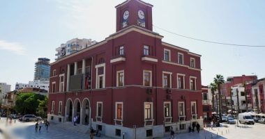 Performanca e bashkiakëve, mbaron afati/ Fier, drejtorët e dorëhequr do largohen. Në Durrës nis konkursi