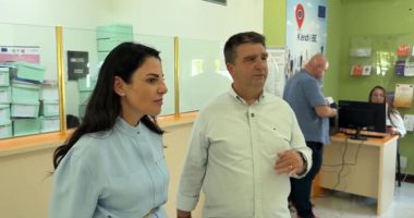 Ndihmë për e-Albania nëpër bashki/ Balluku monitoron sportelet ku ofrohet shërbimi