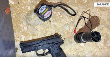 EMRAT/ Me makinë luksi dhe të armatosur, kush janë tre të rinjtë që u arrestuan në Sarandë. Njëri prej tyre me precedent penal