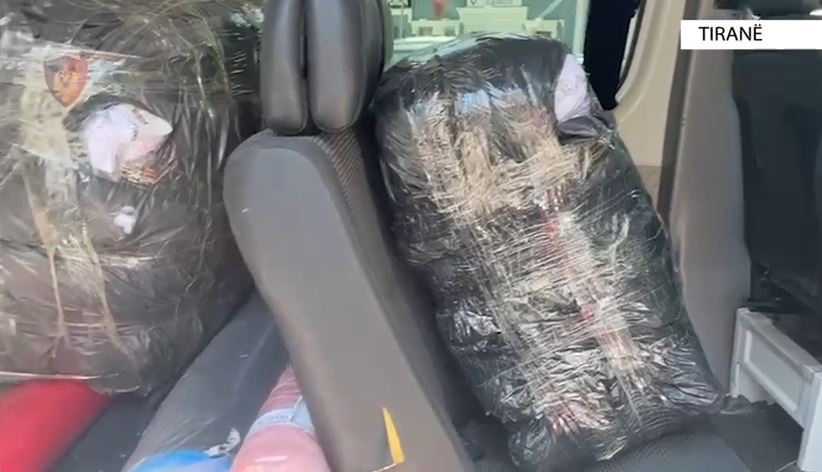 Mallra kontrabandë me vlerë 40 mijë euro në Tiranë/ Goditet rasti, pranga transportuesit