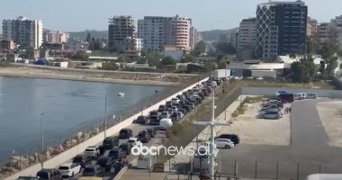 VIDEO/ Fluks turistësh, qindra pasagjerë ‘zbarkojnë’ në Vlorë
