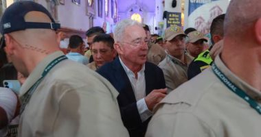 Ish-presidenti i Kolumbisë, Álvaro Uribe, shpallet fajtor për ryshfet dhe manipulim