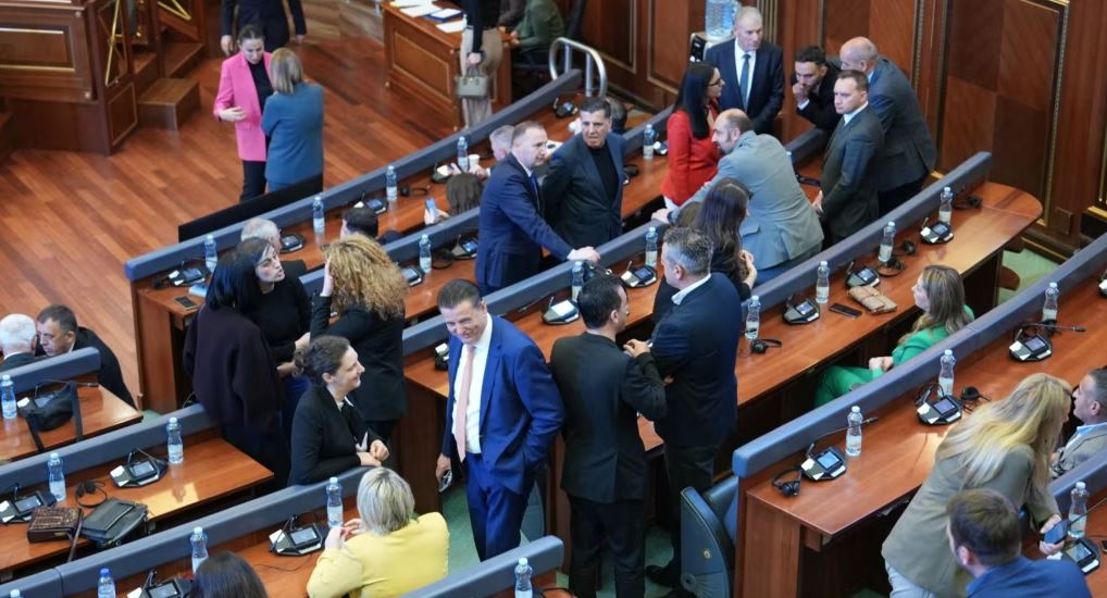 Po “soset” afati i Kushtetueses/ Dështon përsëri konstituimi i Kuvendit të Kosovës