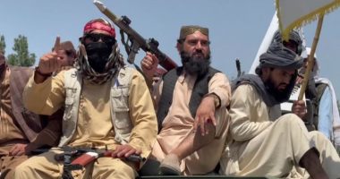 Lëshohen fletarrestime ndaj liderëve talibanë për persekutim të grave