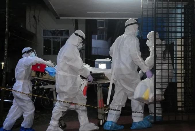 Virusi vdekjeprurës që shpërthen pas transmetimit nga kafshët e infektuara