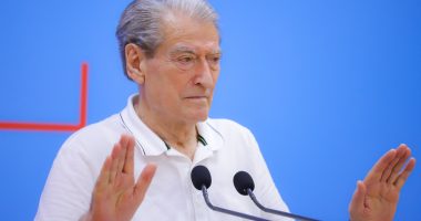 Berisha mbron skadimin e Kushtetueses/ Kreu i PD mbron gruan e drejtorit të Syrit. Sulmon Presidentin