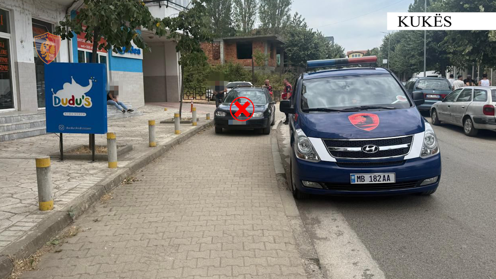 Parkuan automjetet duke penguar qarkullimin/ Kukës, procedohen penalisht 2 drejtues
