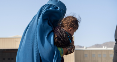 Zbulohet skema e fshehtë britanike për zhvendosjen e afganëve pas rrjedhjes së të dhënave